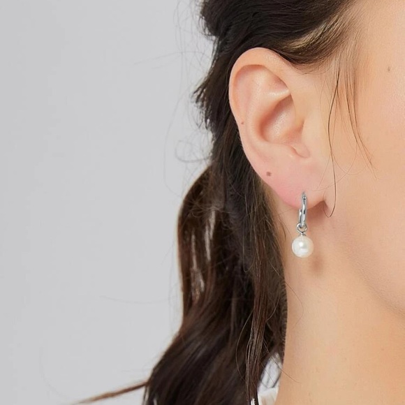 Faux Pearl Drop Earrings - Picture 8 of 9